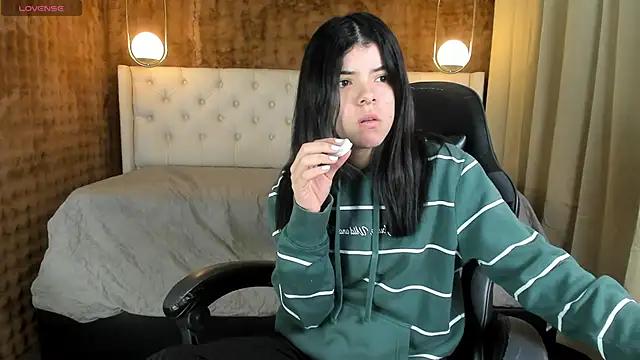 Maddy_bennet from StripChat