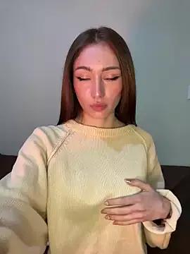 Discover our girls online shows and discover the company of countless livestreamers, with stunning shapes, sex toys and more.