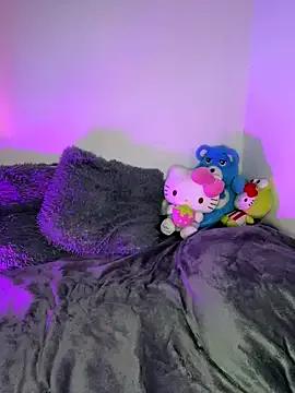 Maddy_w from StripChat