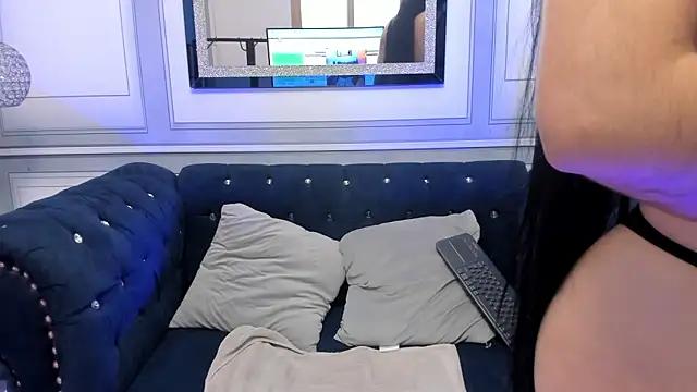 MaddyCute4u from StripChat