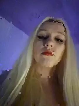 MadelynDaisyMoanroe from StripChat is Freechat