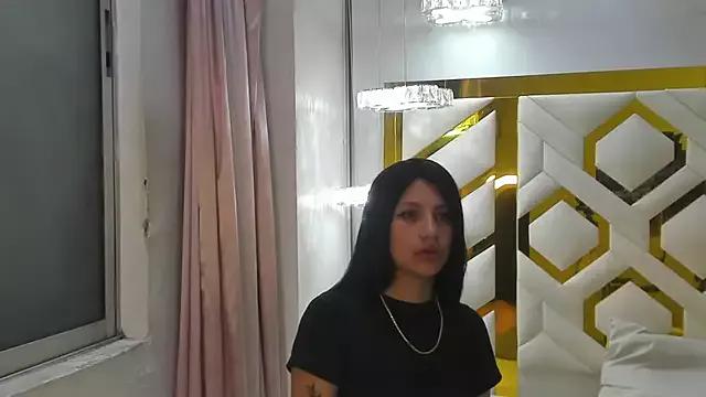 Madhi_evans from StripChat is Freechat