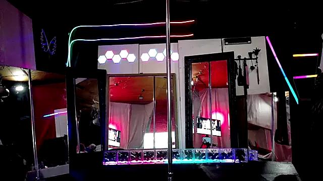 MadisonMarie from StripChat is Freechat