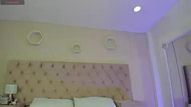 MadisonSky_ from StripChat is Freechat
