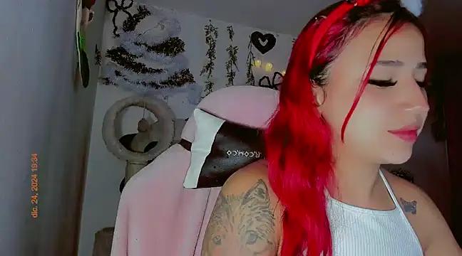 Discover our girls online shows and discover the company of countless livestreamers, with stunning shapes, sex toys and more.