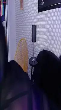 Madisson_gh webcams show profile image 