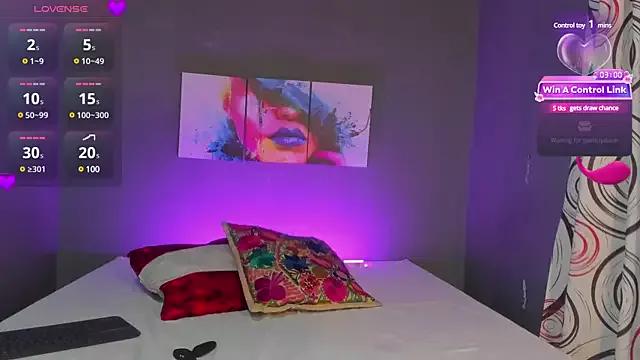 Discover our girls online shows and discover the company of countless livestreamers, with stunning shapes, sex toys and more.
