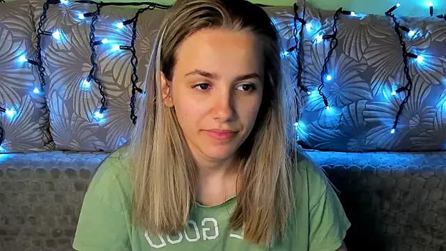 MaggieCake from StripChat