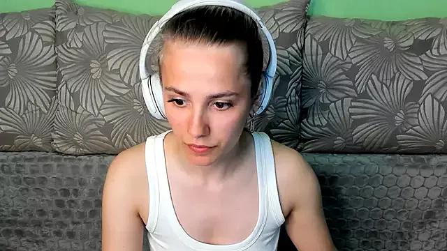 MaggieCake from StripChat