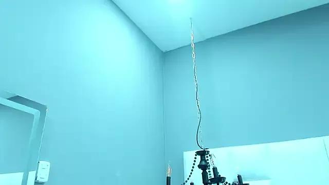 MAGIC_CLOEH webcams show profile image 