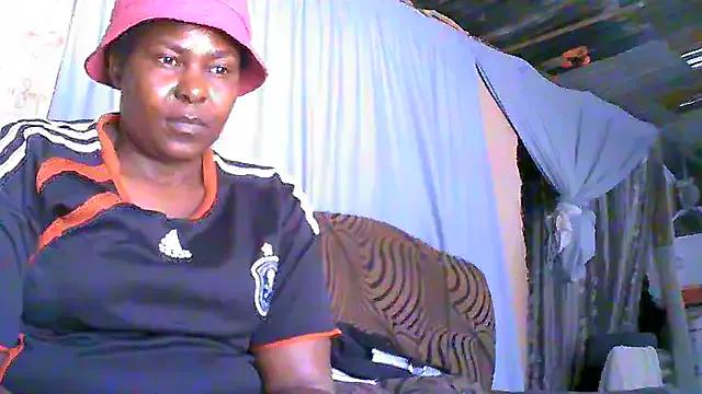 MagicMilfXO from StripChat is Freechat