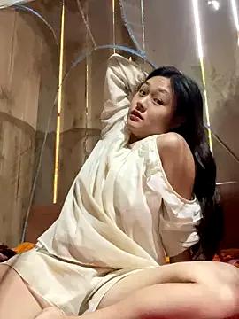 Mai-xinh webcams show profile image 