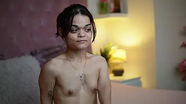 MaiaMini from StripChat
