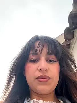 MaiaRouge from StripChat is Freechat
