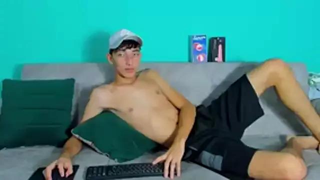Maikol_Ortiz webcams show profile image 