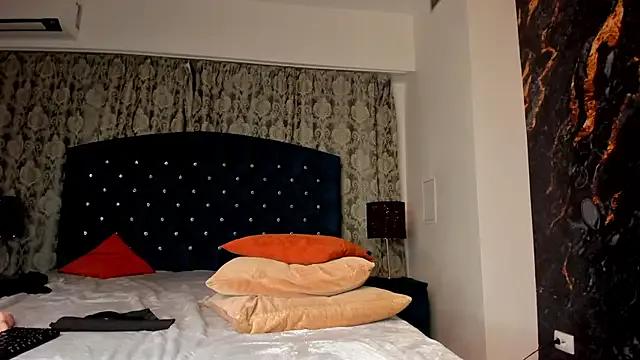 MalinaMaze from StripChat is Freechat
