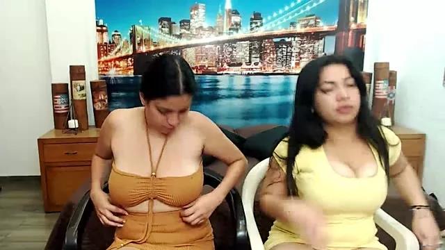 Discover our girls online shows and discover the company of countless livestreamers, with stunning shapes, sex toys and more.