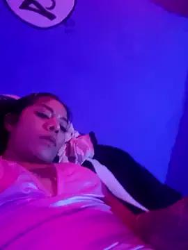 mamasitapetite from StripChat