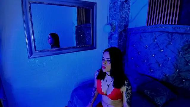 Mandy_Golden from StripChat is Freechat