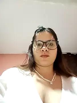 mara2oficial from StripChat is Freechat