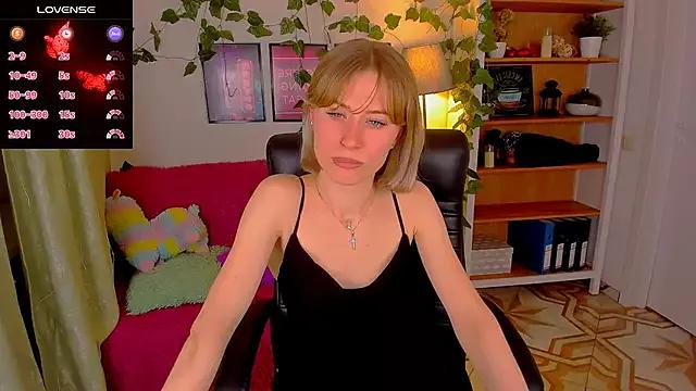 MaraCooperrr from StripChat