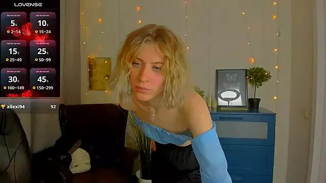 MaraCooperrr from StripChat