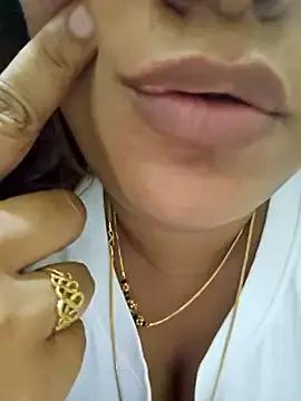Marathi_rohini1 from StripChat