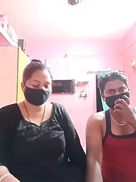 Marathicoupl123 from StripChat