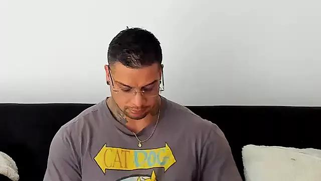 Marck_Mathews from StripChat is Freechat