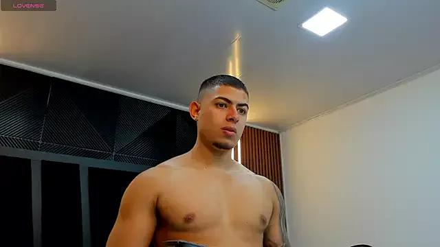 Photos of marco_garciia_ from StripChat is Freechat