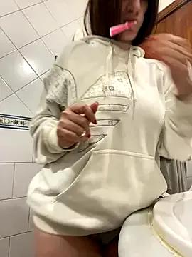 MargotKajira from StripChat is Freechat