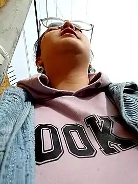 mari_98 from StripChat is Freechat
