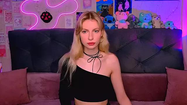 Maria_Hunt from StripChat is Freechat