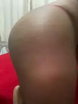Mariaapimentinha from StripChat is Freechat