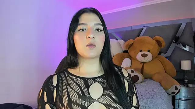 MariaFlowers from StripChat is Freechat