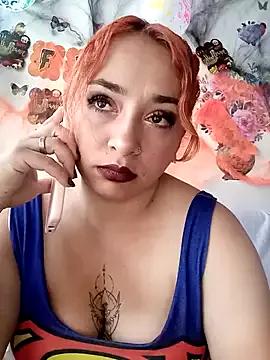 Discover our girls online shows and discover the company of countless livestreamers, with stunning shapes, sex toys and more.