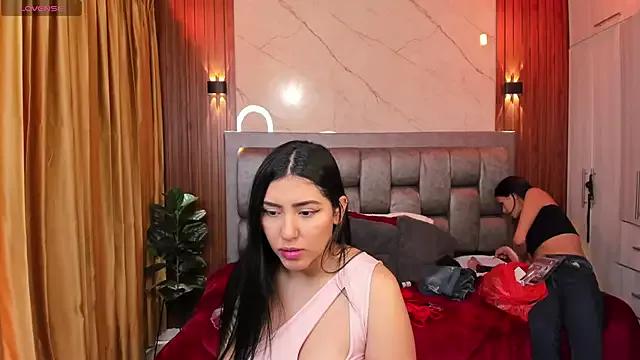 MarianaandChery from StripChat is Freechat