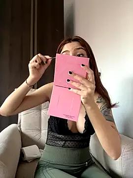 MarianaNinfa from StripChat is Freechat