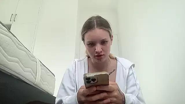 Photos of mariemelissah from StripChat is Freechat