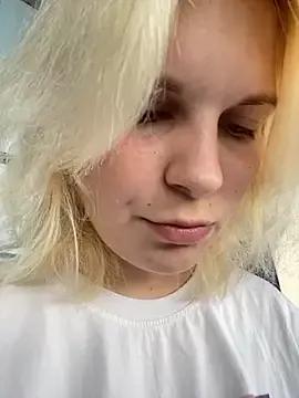 MarieOutdoor from StripChat is Freechat