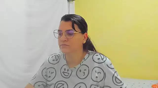 MARILYN_GARCIA from StripChat is Freechat