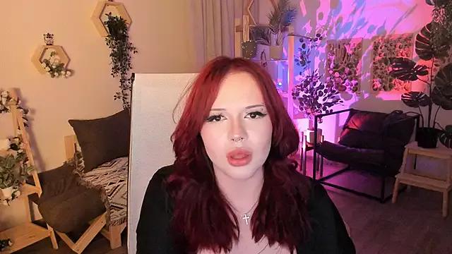 MarilynLamberts from StripChat is Freechat