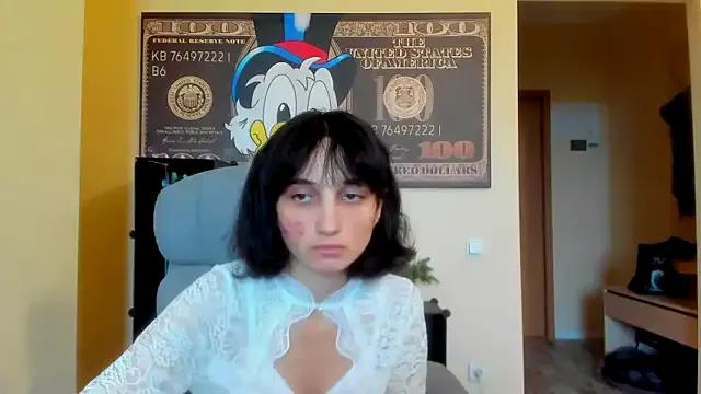 Marri-Stella webcams show profile image 