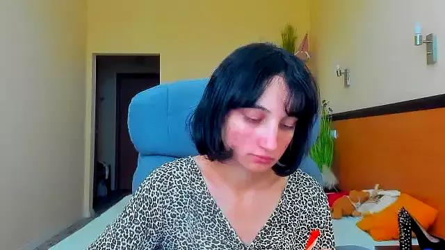 Marri-Stella from StripChat is Freechat