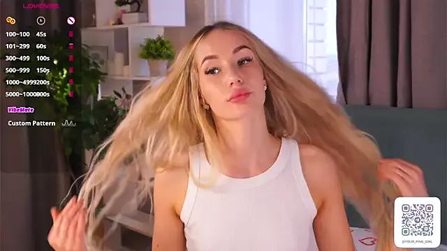 MarryMore from StripChat is Freechat
