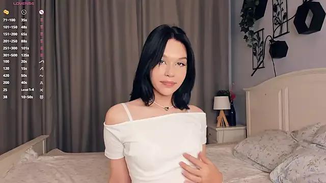 MarryWebbb from StripChat