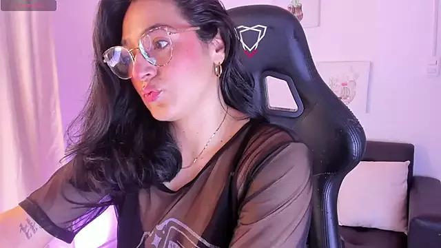 Martina_Rousy from StripChat is Freechat