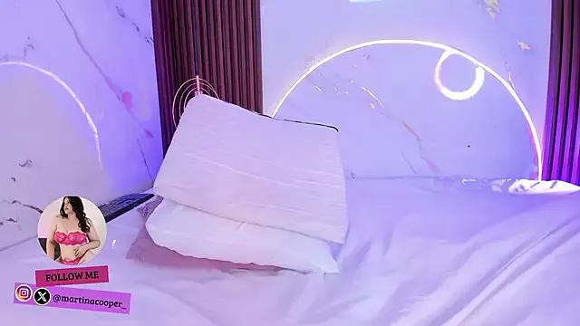 MartinaCooper_ from StripChat is Freechat