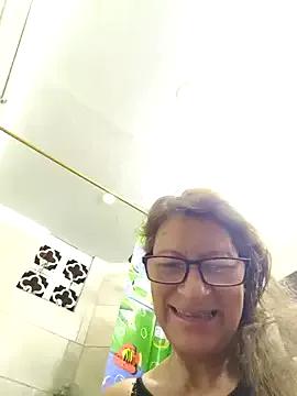 MaryeLunna from StripChat is Freechat