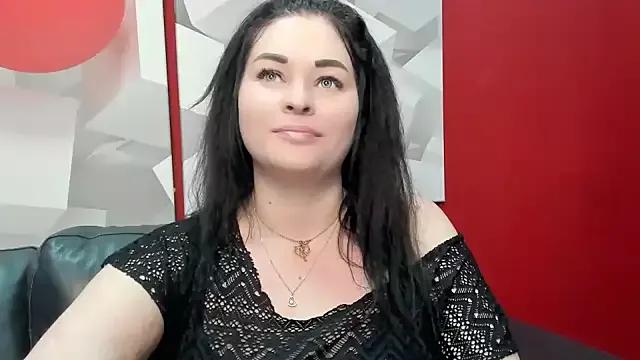 MaryHampon from StripChat is Freechat
